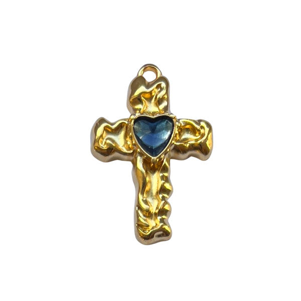 Bedel van een gouden kruis met een blauw hartje. Een ideale bedel om je eigen bedelketting of armband mee te maken.