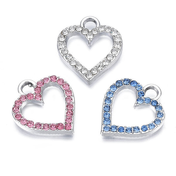 Bedel in de vorm van een open hartje met roze, blauwe of witte zirconia steentjes. Ideale bedel voor aan een bedelketting of armband.