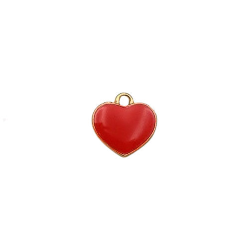 Gouden bedeltje van een rood hartje. Ideaal voor aan een bedelketting of armband.