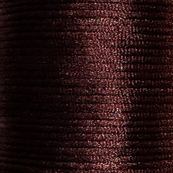 Met dit bruine satijnkoord van 2,5mm maak je onze leuke armbandjes met cartierknoop. En makkelijk afbrandbaar.