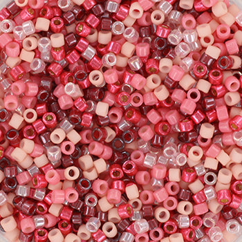 De mooiste miyuki delica roze kralen mix in een zakje van 2 gram. Deze kralen zijn 2mm en ideaal om fijne sieraden van te rijgen of te weven.