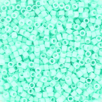 Miyuki Delica Duracoat opaque catalina zeegroen 2mm